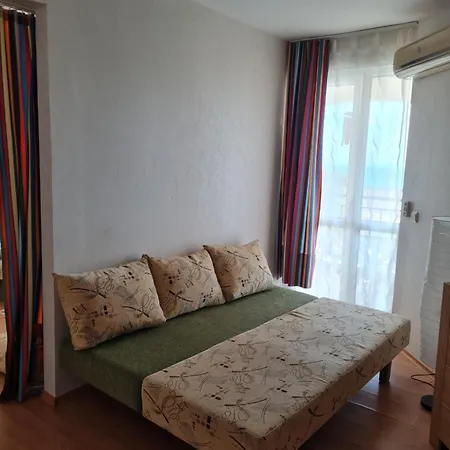 Entire 4pax , Sea View, Pool *